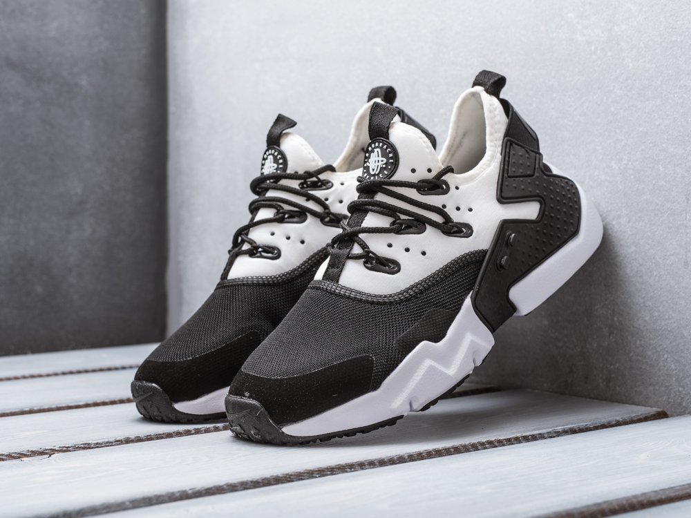 Air huarache drift black and sales white