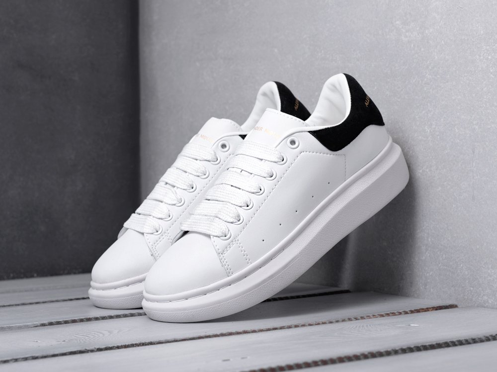 Alexander McQueen Lace Up Sneaker