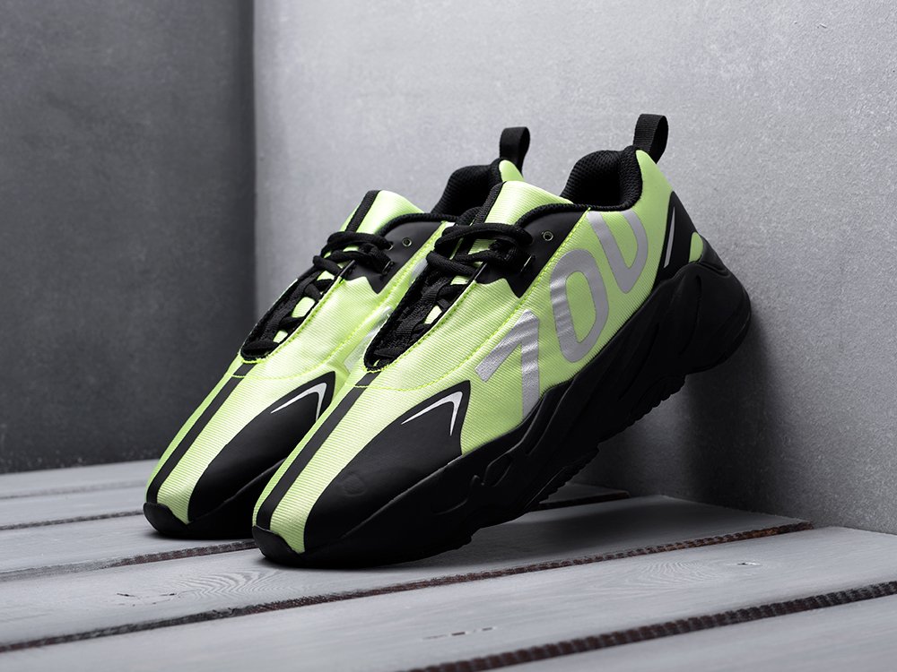 Yeezy hot sale vx 700