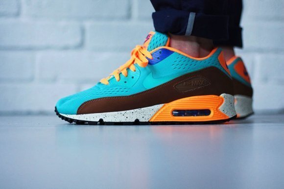 Nike Air Max 90 EM