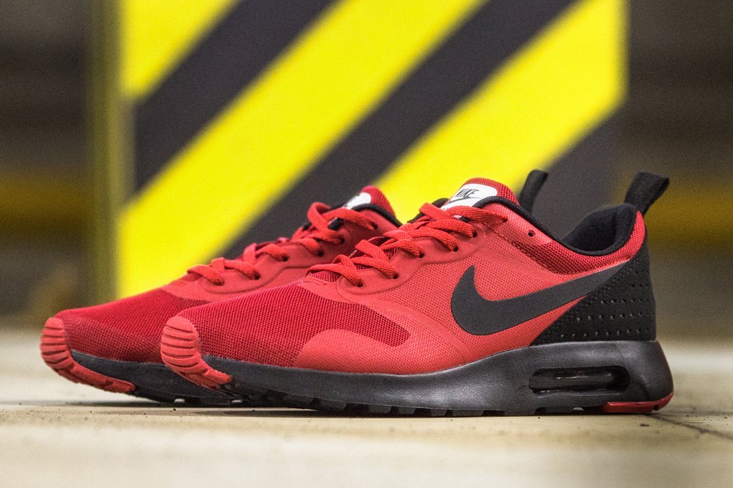 Air max tavas all red hotsell