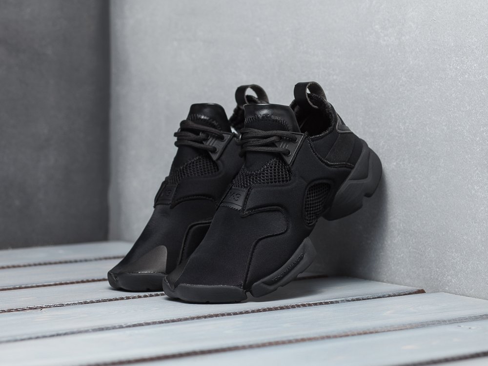 Y3 kohna triple store black