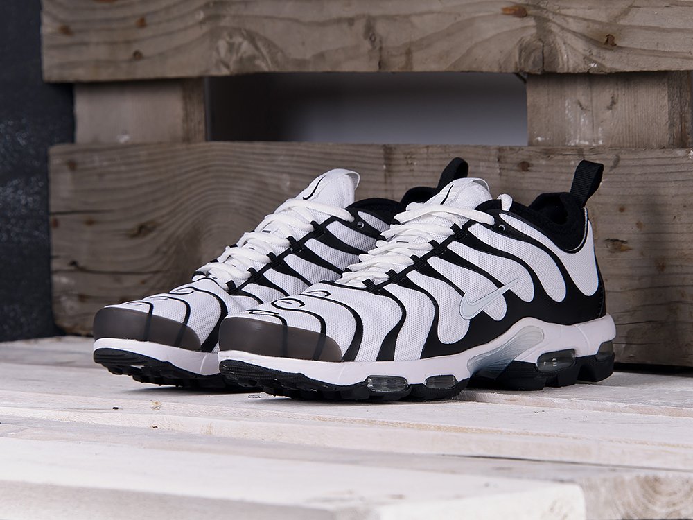 Nike air max plus tn ultra white and black sale