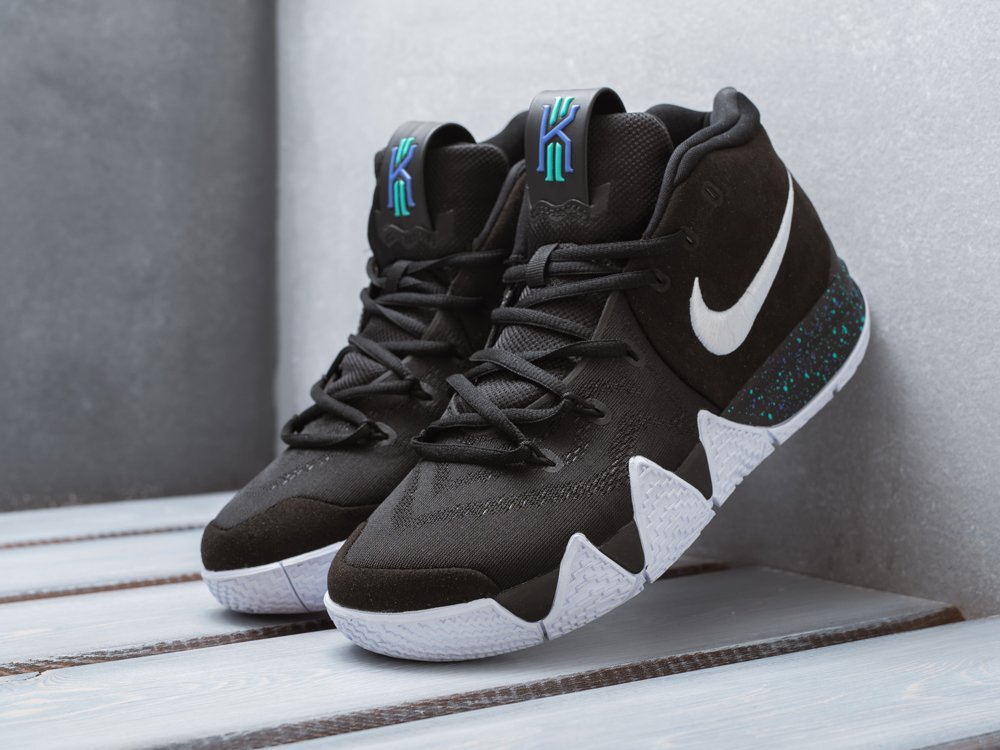 Nike Kyrie 4