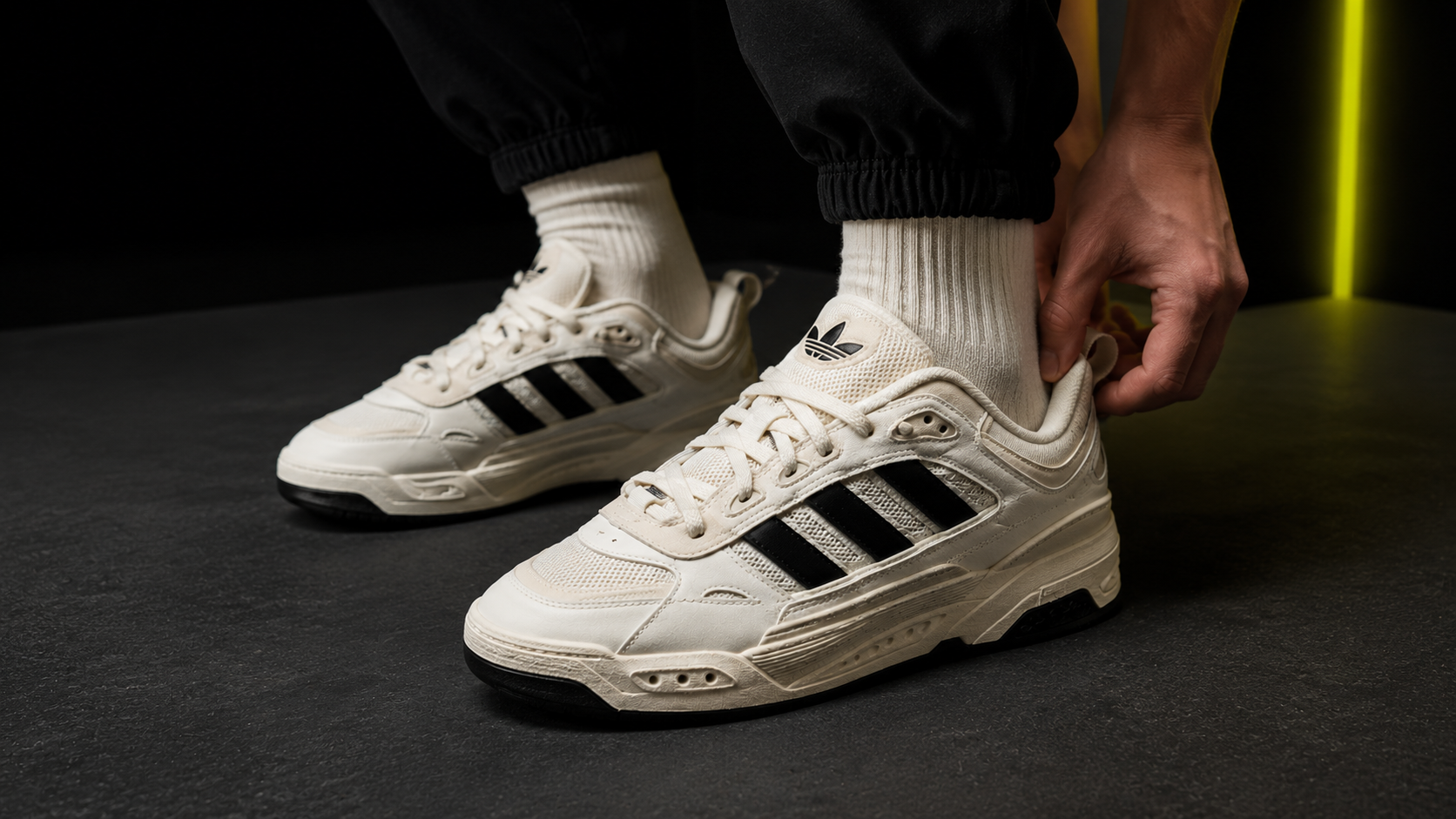 Сравнение более плотной и свободной посадки Adidas Adi 2000