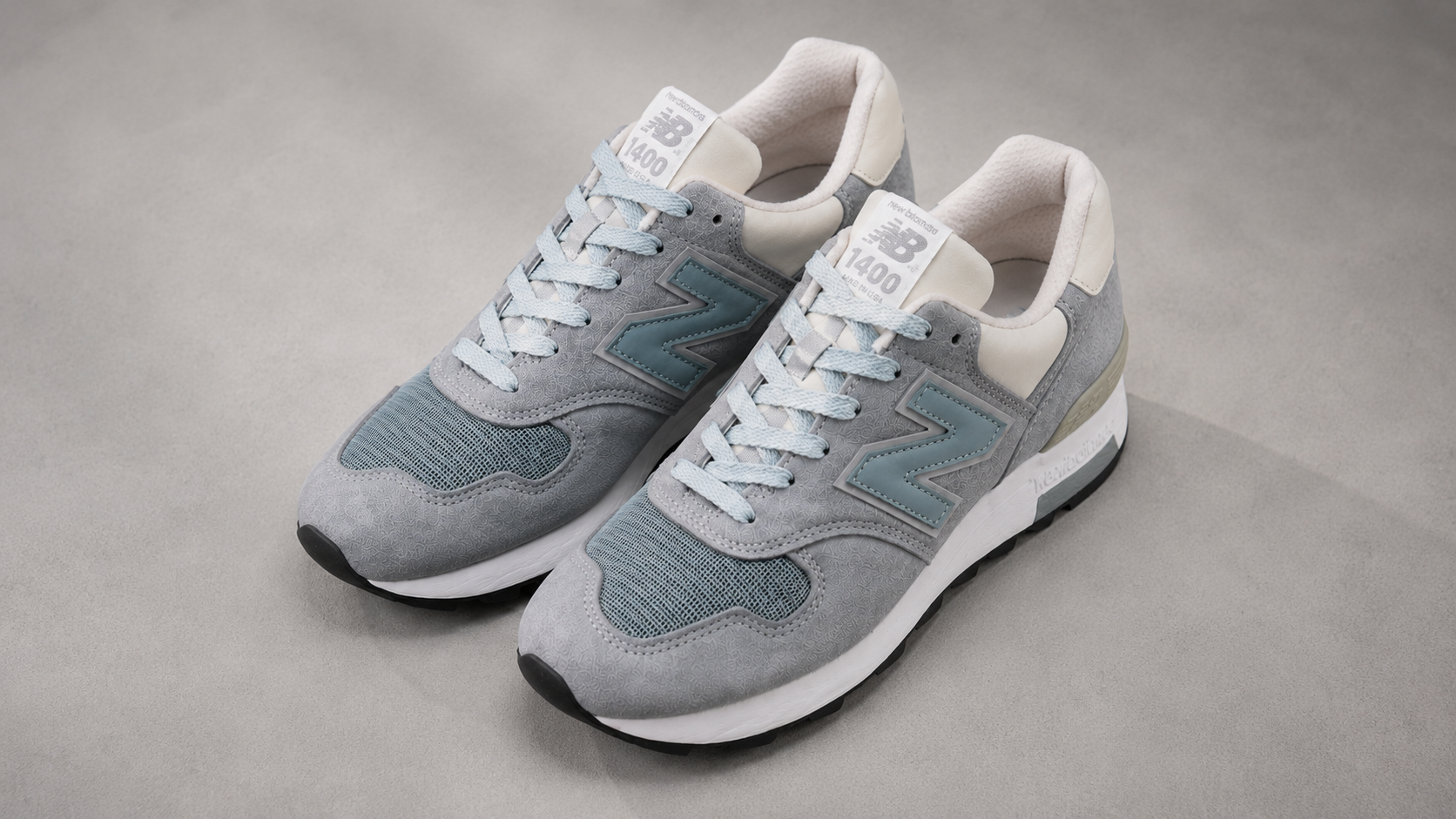 New Balance M1400 Steel Blue, студийный вид пары