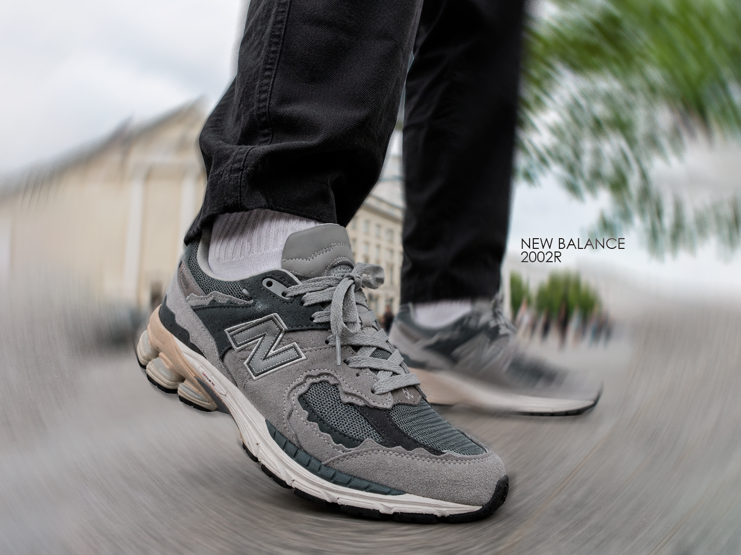 New Balance 2002R