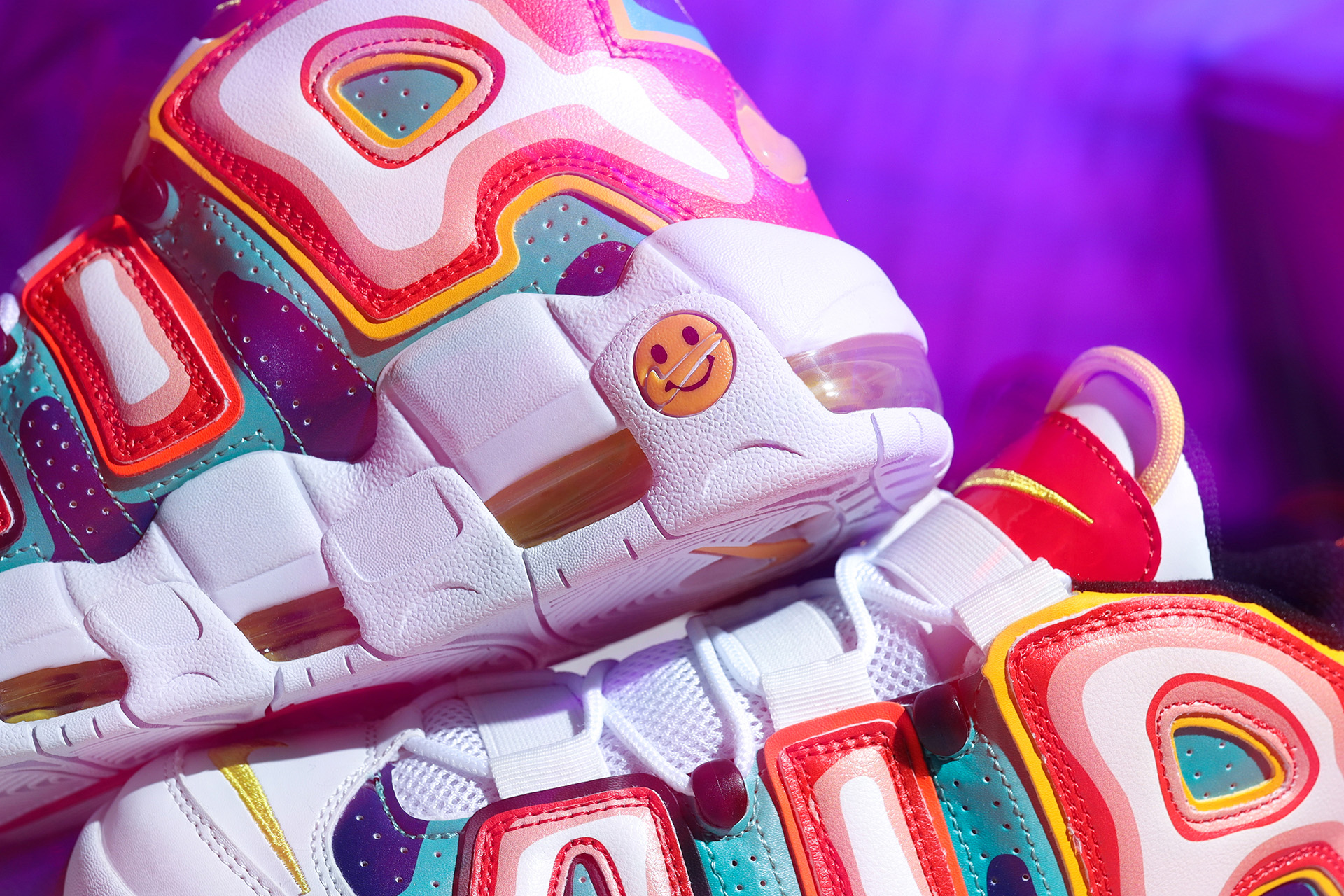 Nike uptempo rainbow on sale