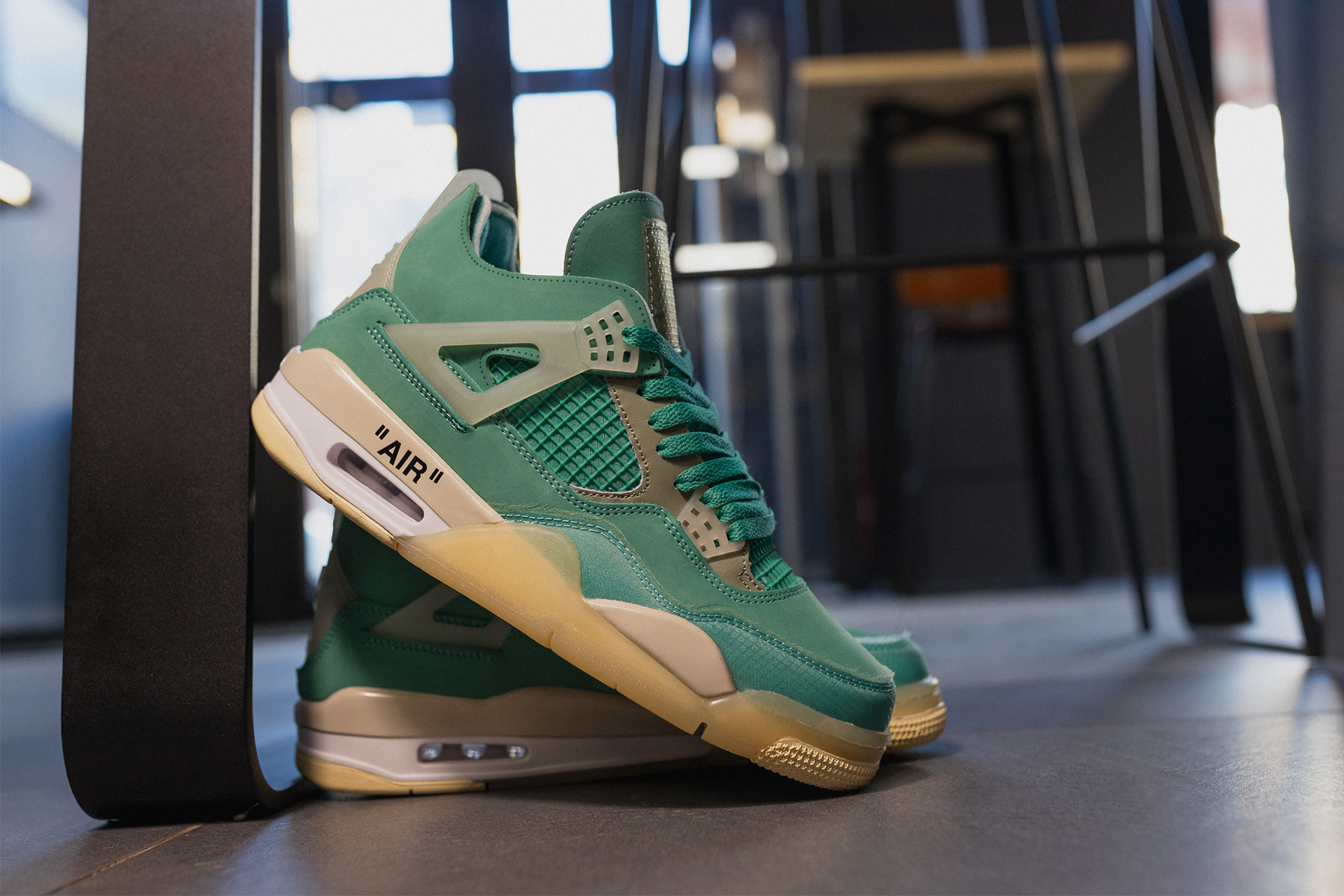 OFF WHITE X NIKE AIR JORDAN 4 CREAMY TURQUOISE