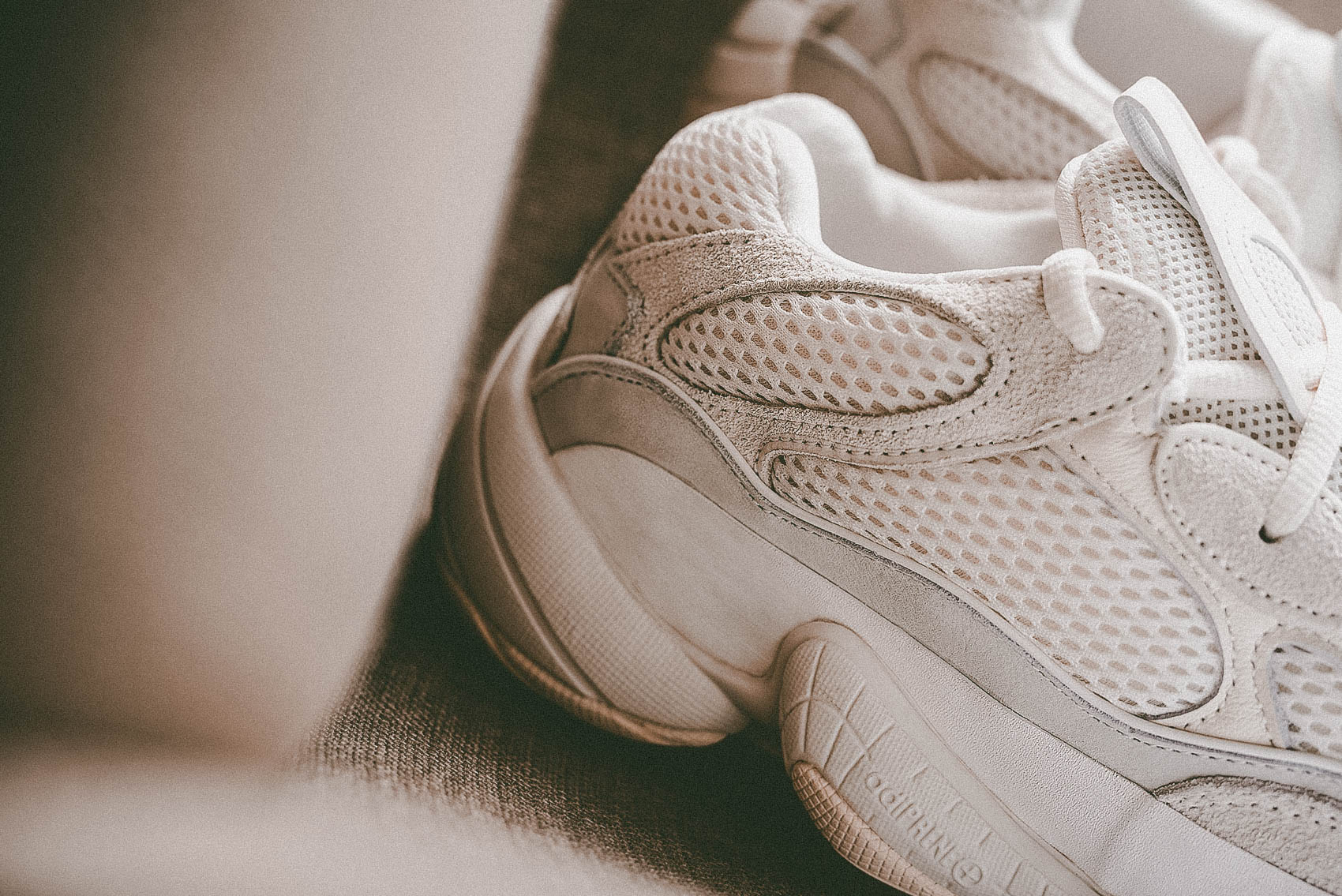 All white yeezy 500 best sale